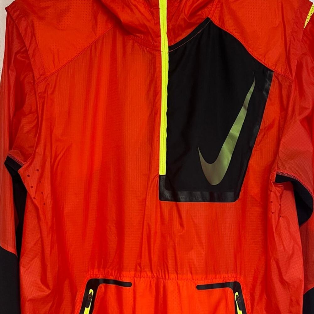 Nike Swoosh Vapor Speed Fly Rush Translucent Mens Jacket - Picture 6 of 6